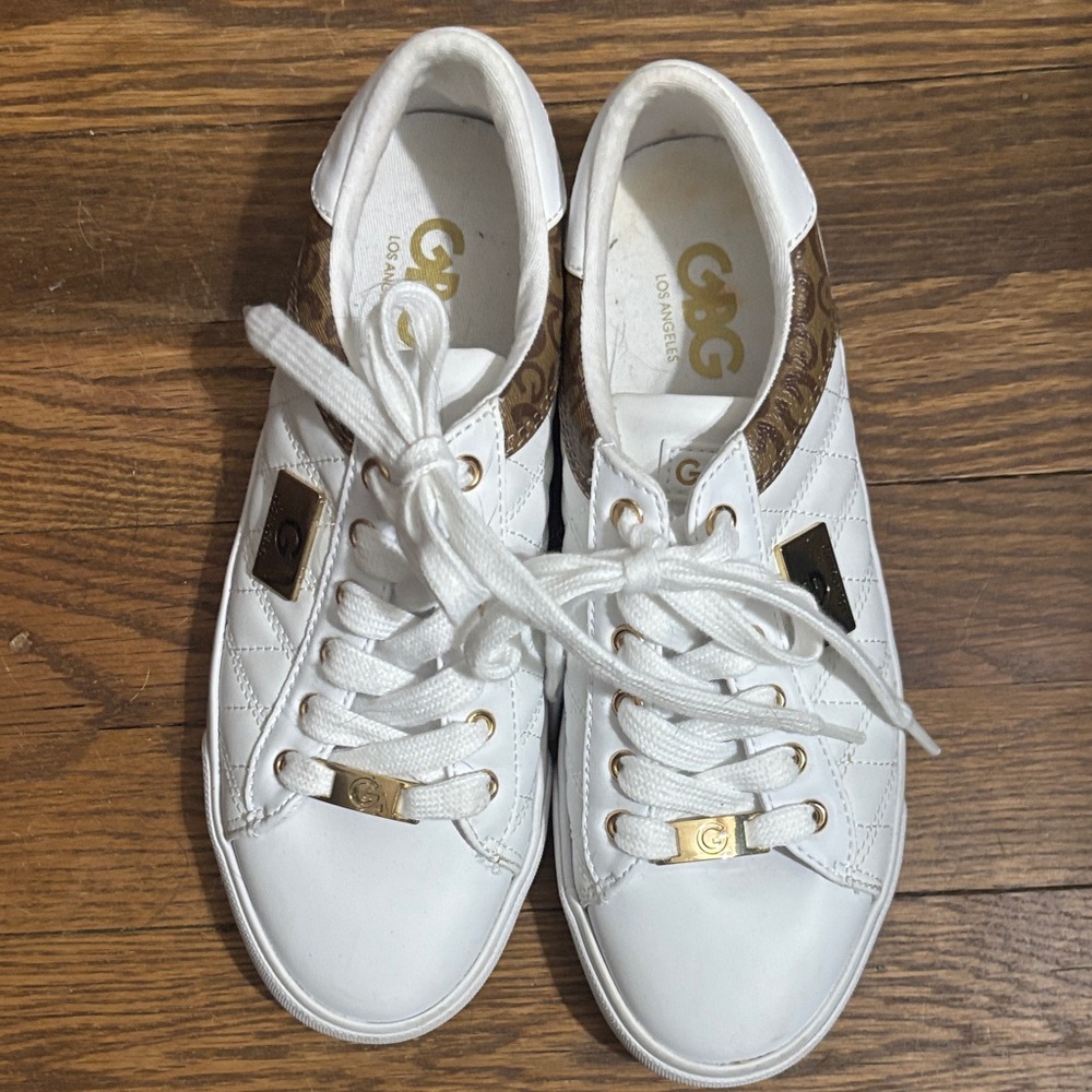 G by Guess Women's White and Brown Quilted Sneakers